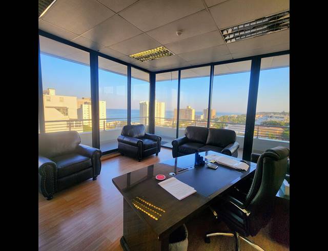 170M² OFFICE TO LET IN UMHLANGA CENTRAL